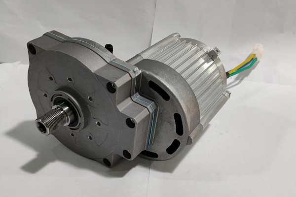 直流無(wú)刷電機(jī)參數(shù)怎么看？三元告訴你！